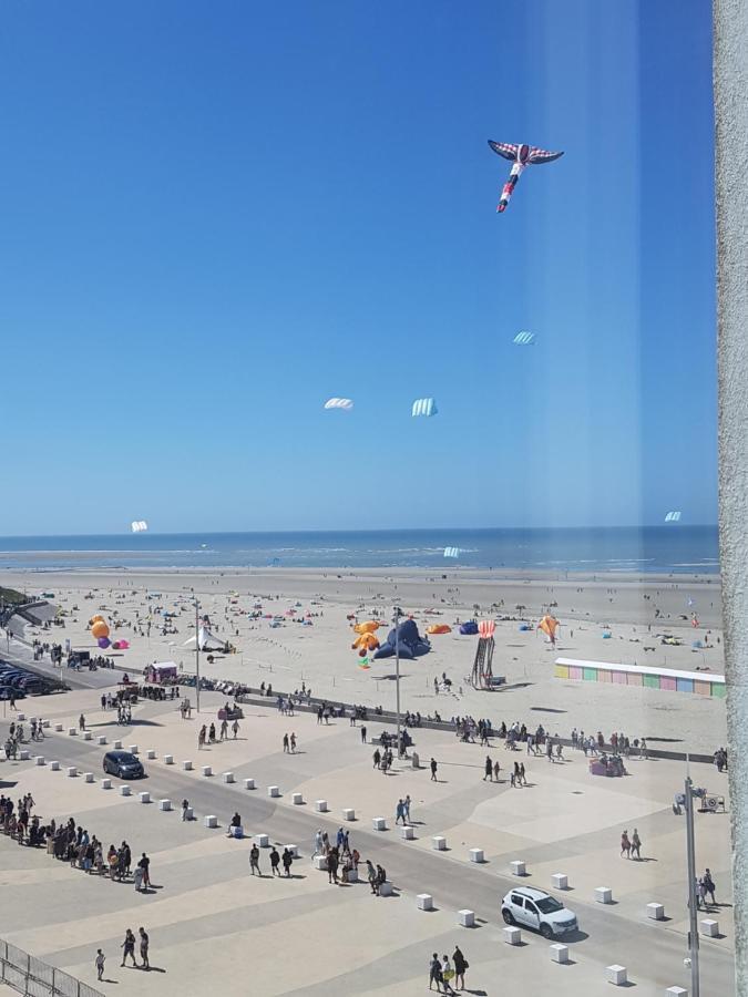 Berck: Front De Mer Avec Vue Sur La Plage Luaran gambar