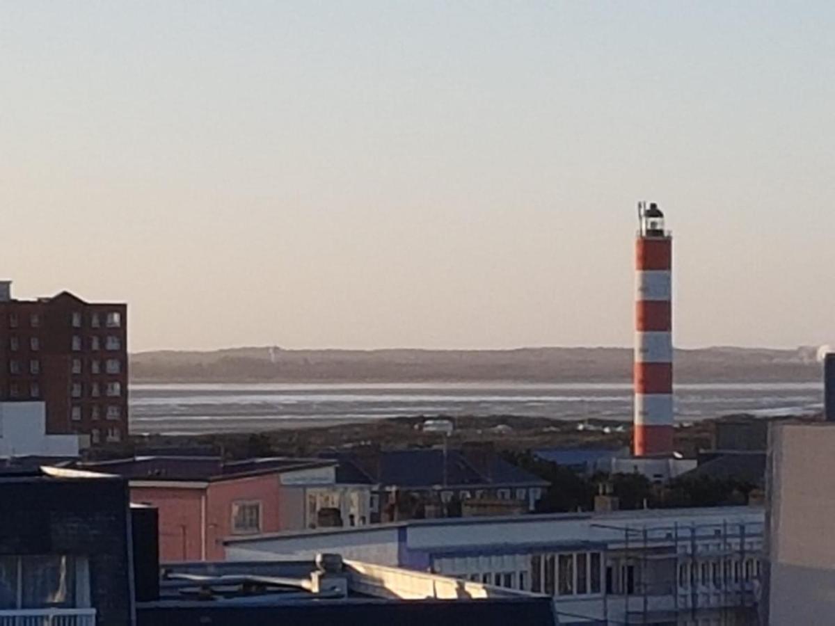 Berck: Front De Mer Avec Vue Sur La Plage Luaran gambar
